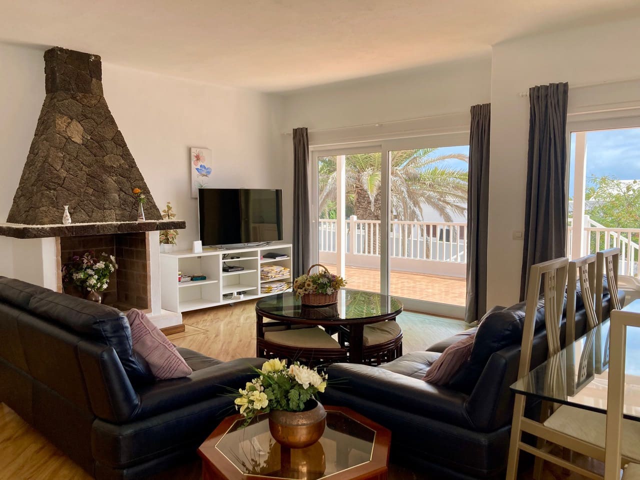 5 bedroom Villa for sale in Playa Blanca - € 720,000 (Ref: 8883912)