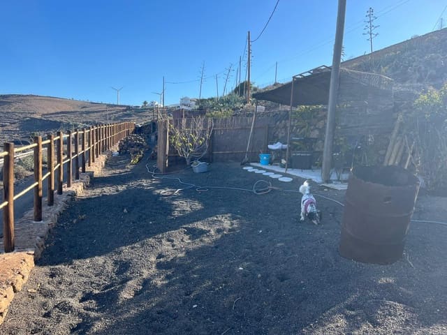 Undeveloped Land for sale in Los Valles, Teguise - € 160,000 (Ref: 8942089)