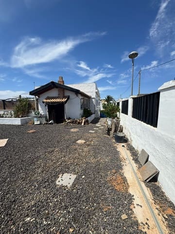 3 bedroom Finca/Country House for sale in Triquivijate, Antigua with garage - € 289,000 (Ref: 8961944)