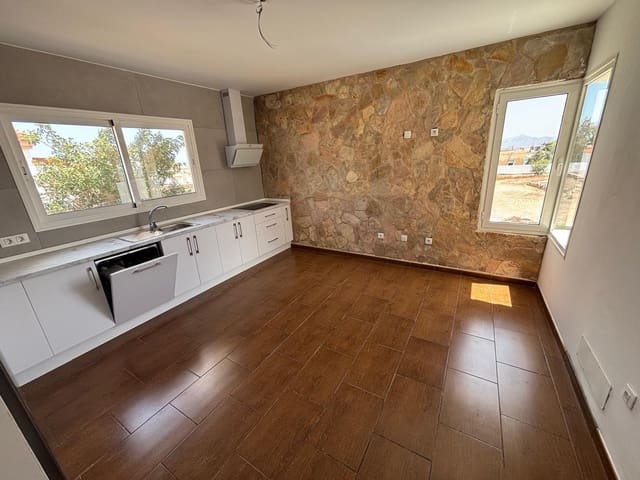 3 bedroom Finca/Country House for sale in Triquivijate, Antigua - € 310,000 (Ref: 8961945)