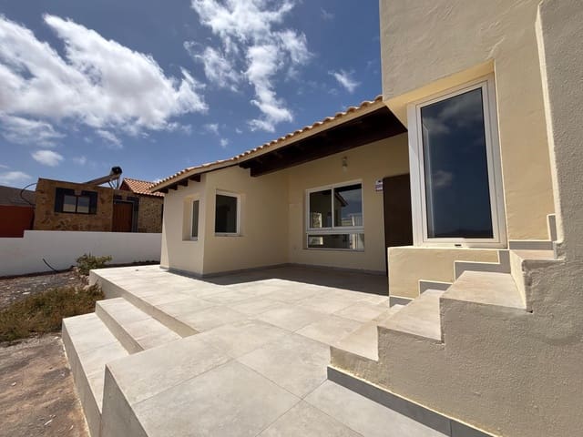 3 bedroom Finca/Country House for sale in Triquivijate, Antigua - € 310,000 (Ref: 8961945)