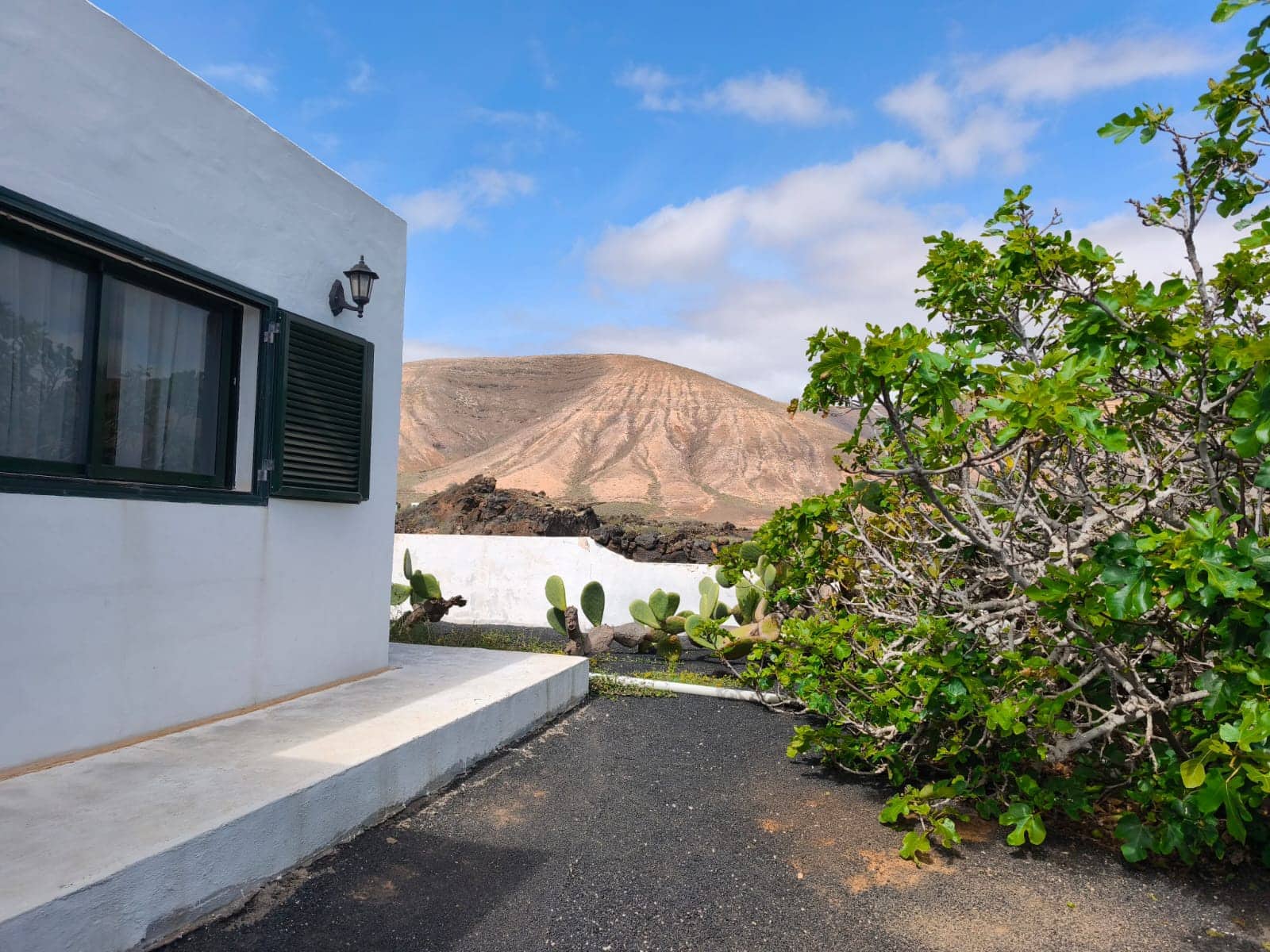 2 soveværelse Finca/Landehus til salg i Orzola med garage - € 440.000 (Ref: 8962068)