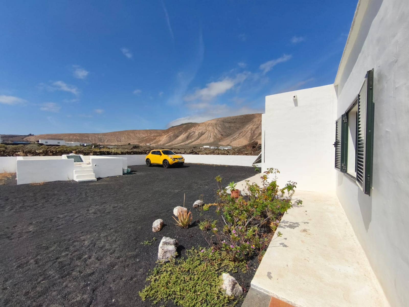 2 soveværelse Finca/Landehus til salg i Orzola med garage - € 440.000 (Ref: 8962068)