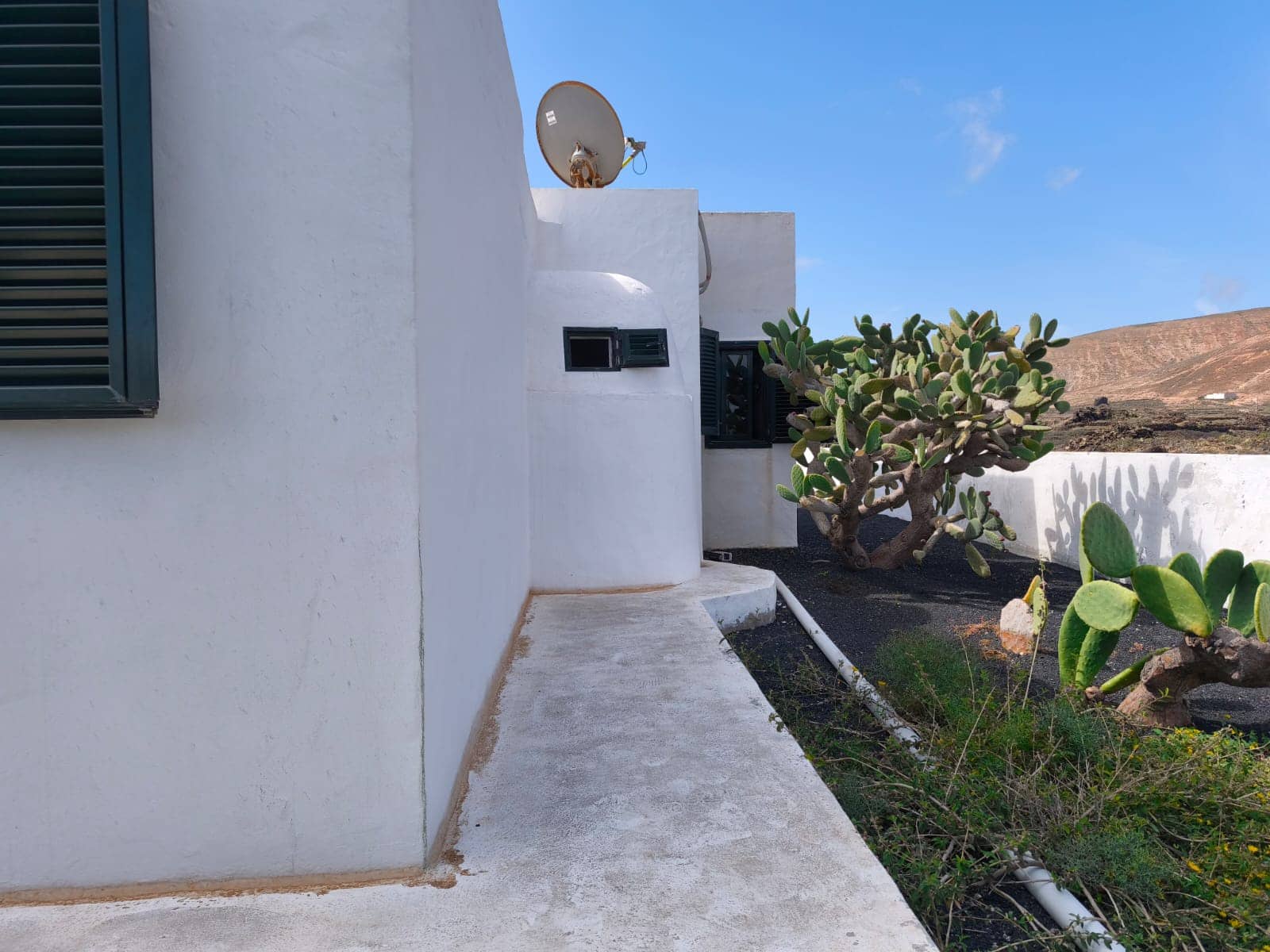 2 soveværelse Finca/Landehus til salg i Orzola med garage - € 440.000 (Ref: 8962068)