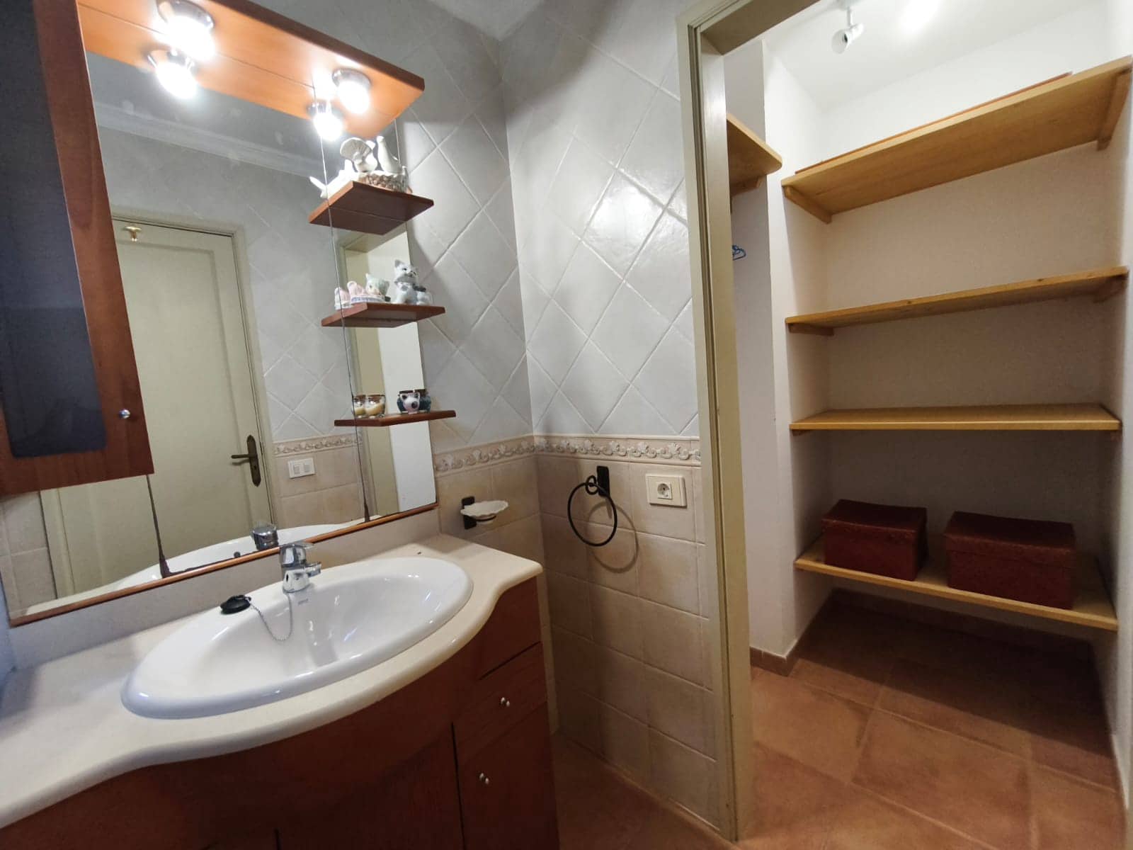 2 soveværelse Finca/Landehus til salg i Orzola med garage - € 440.000 (Ref: 8962068)