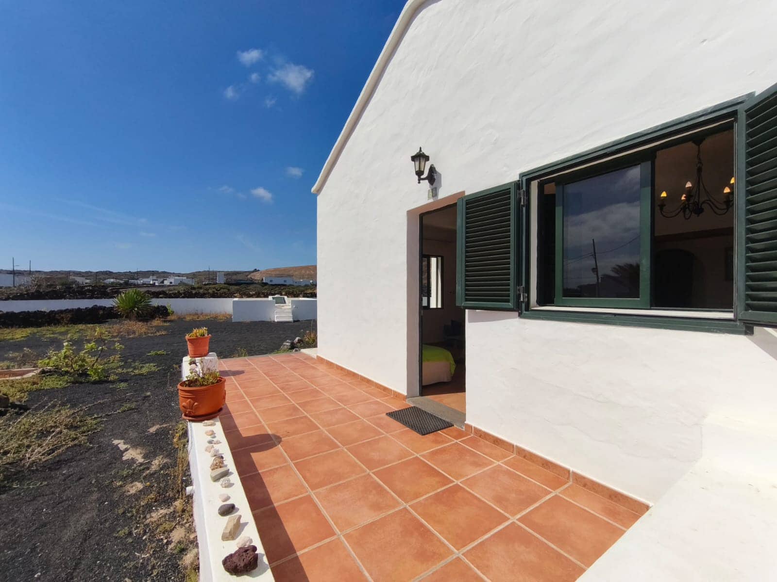 2 soveværelse Finca/Landehus til salg i Orzola med garage - € 440.000 (Ref: 8962068)