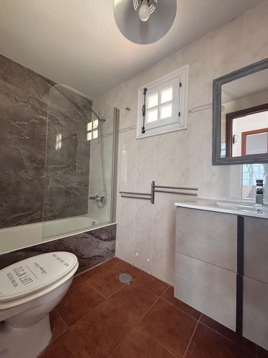 3 soveværelse Rækkehus til salg i Caleta de Fuste med swimmingpool - € 249.000 (Ref: 9030700)