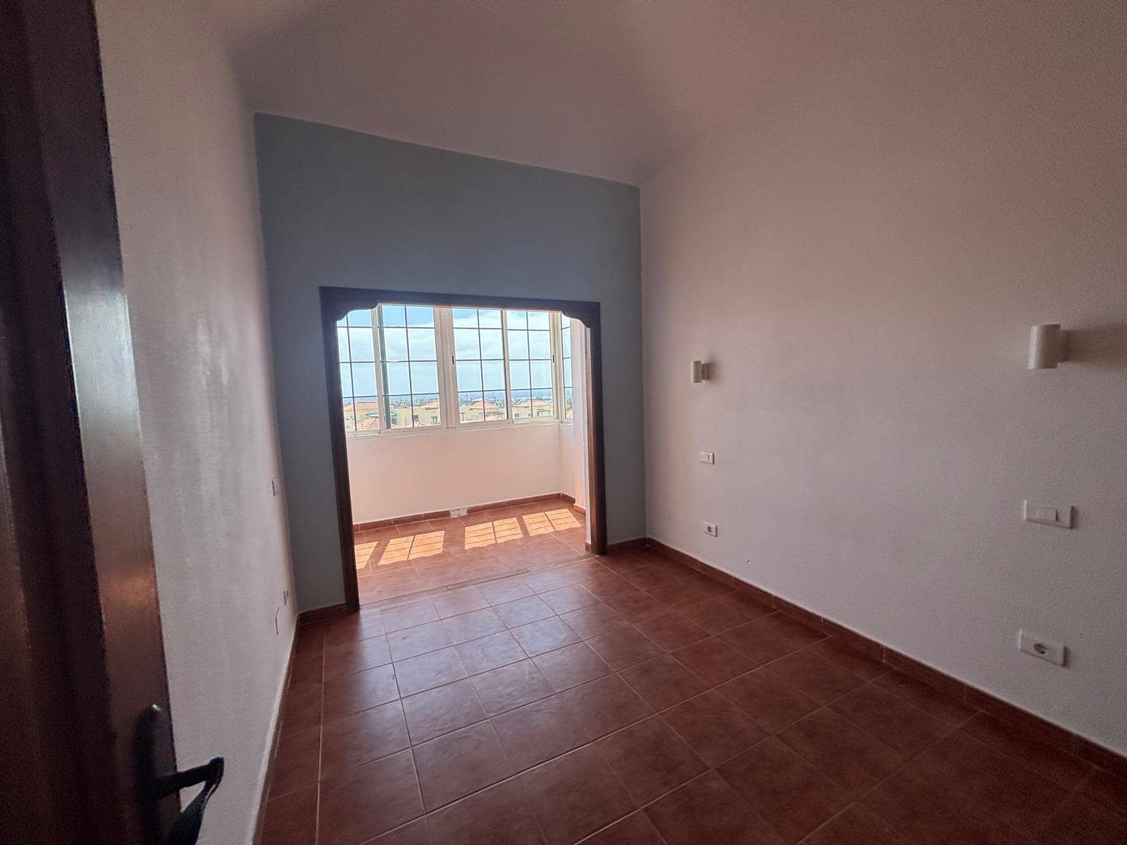 3 soveværelse Rækkehus til salg i Caleta de Fuste med swimmingpool - € 249.000 (Ref: 9030700)