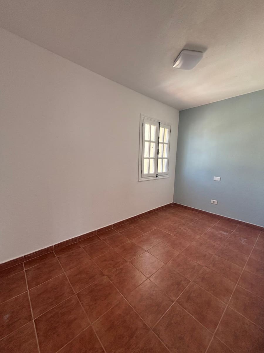 3 soveværelse Rækkehus til salg i Caleta de Fuste med swimmingpool - € 249.000 (Ref: 9030700)