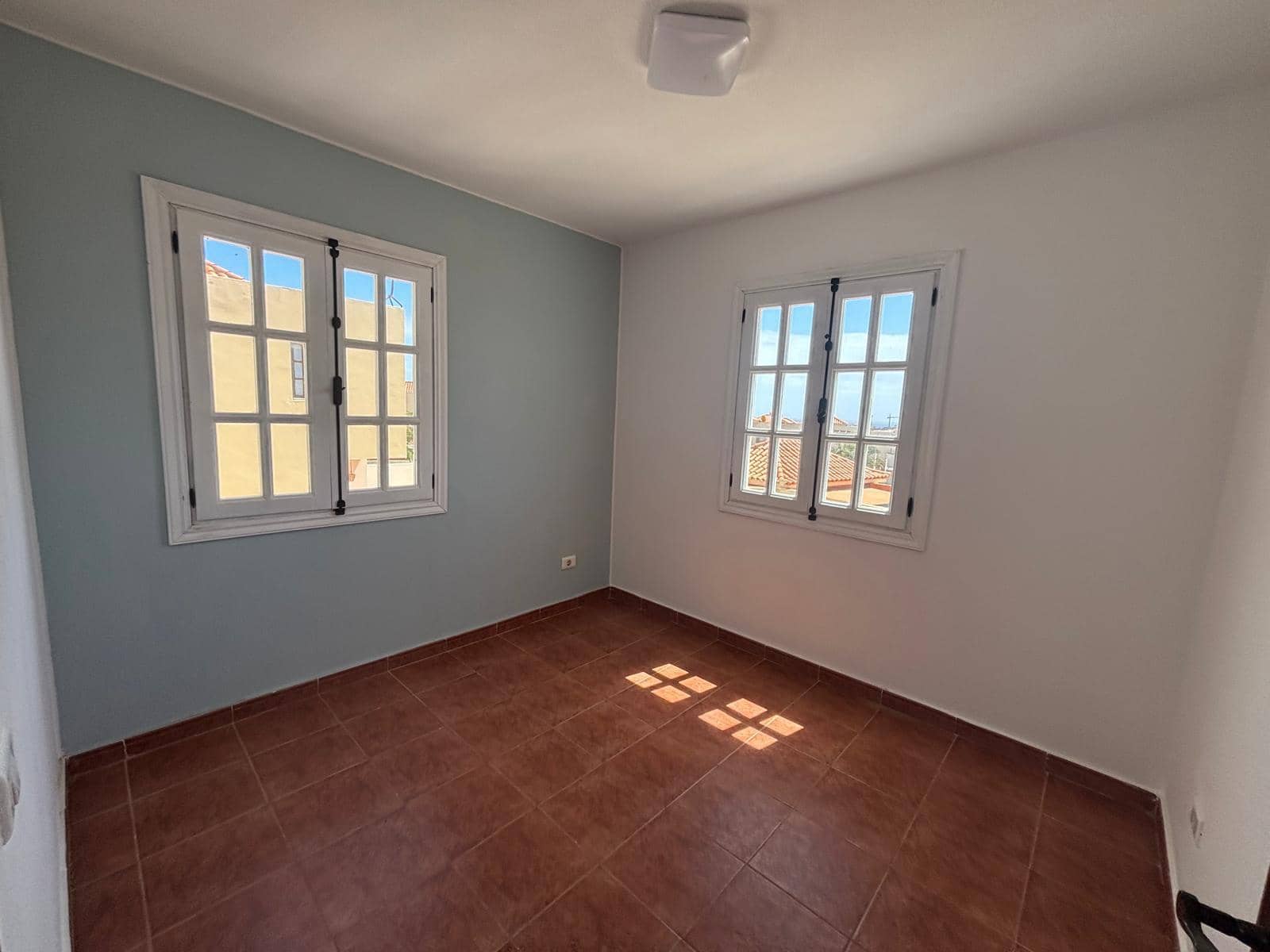 3 soveværelse Rækkehus til salg i Caleta de Fuste med swimmingpool - € 249.000 (Ref: 9030700)