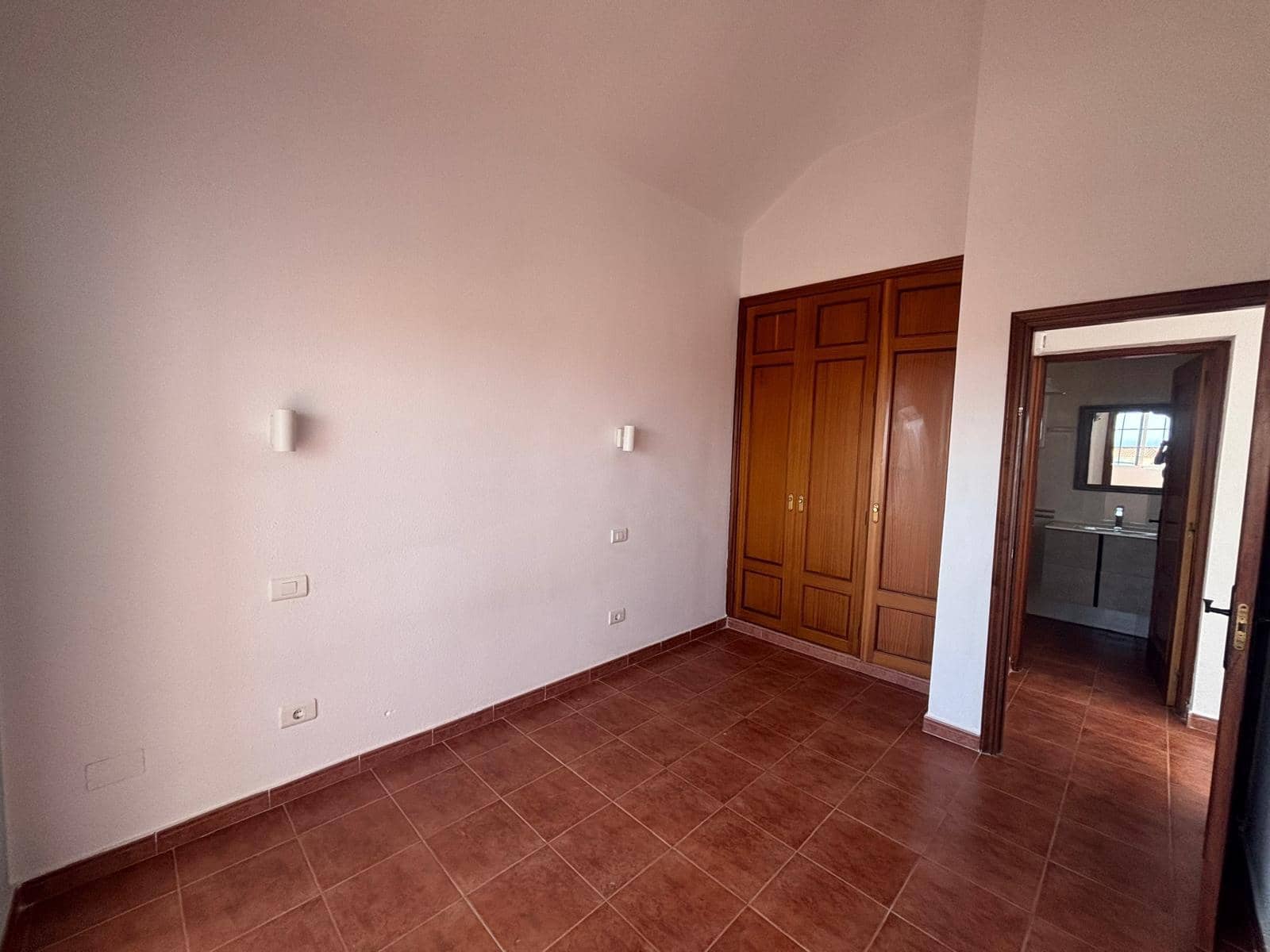 3 soveværelse Rækkehus til salg i Caleta de Fuste med swimmingpool - € 249.000 (Ref: 9030700)