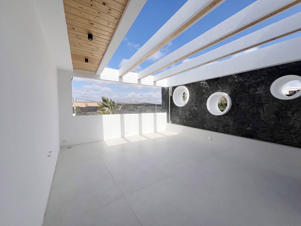 6 quarto Moradia para venda em Tahiche com piscina garagem - 2 400 000 € (Ref: 9130183)