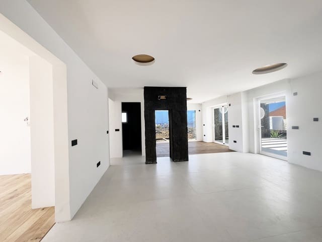 6 soverom Villa til salgs i Tahiche, Teguise med svømmebasseng garasje - € 2 400 000 (Ref: 9130183)