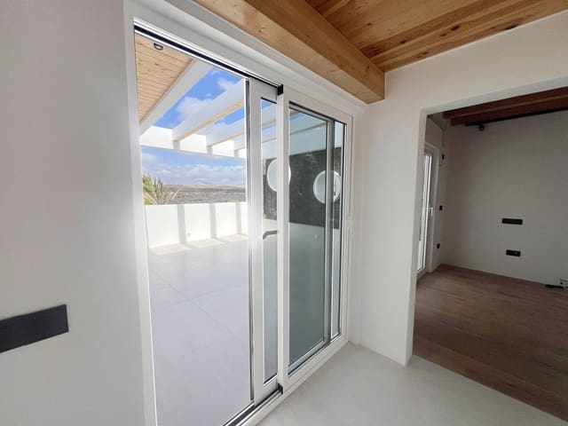 6 soverom Villa til salgs i Tahiche, Teguise med svømmebasseng garasje - € 2 400 000 (Ref: 9130183)