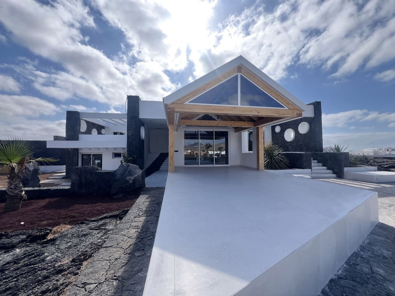 6 quarto Moradia para venda em Tahiche com piscina garagem - 2 400 000 € (Ref: 9130183)