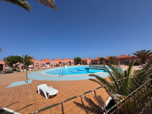3 soveværelse Rækkehus til salg i Costa de Antigua, Antigua med swimmingpool - € 189.000 (Ref: 9150865)