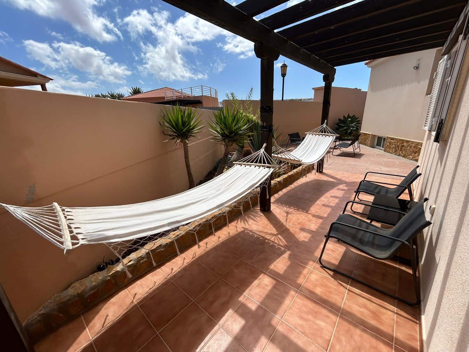 3 quarto Moradia para venda em Costa de Antigua com piscina garagem - 325 000 € (Ref: 9154653)