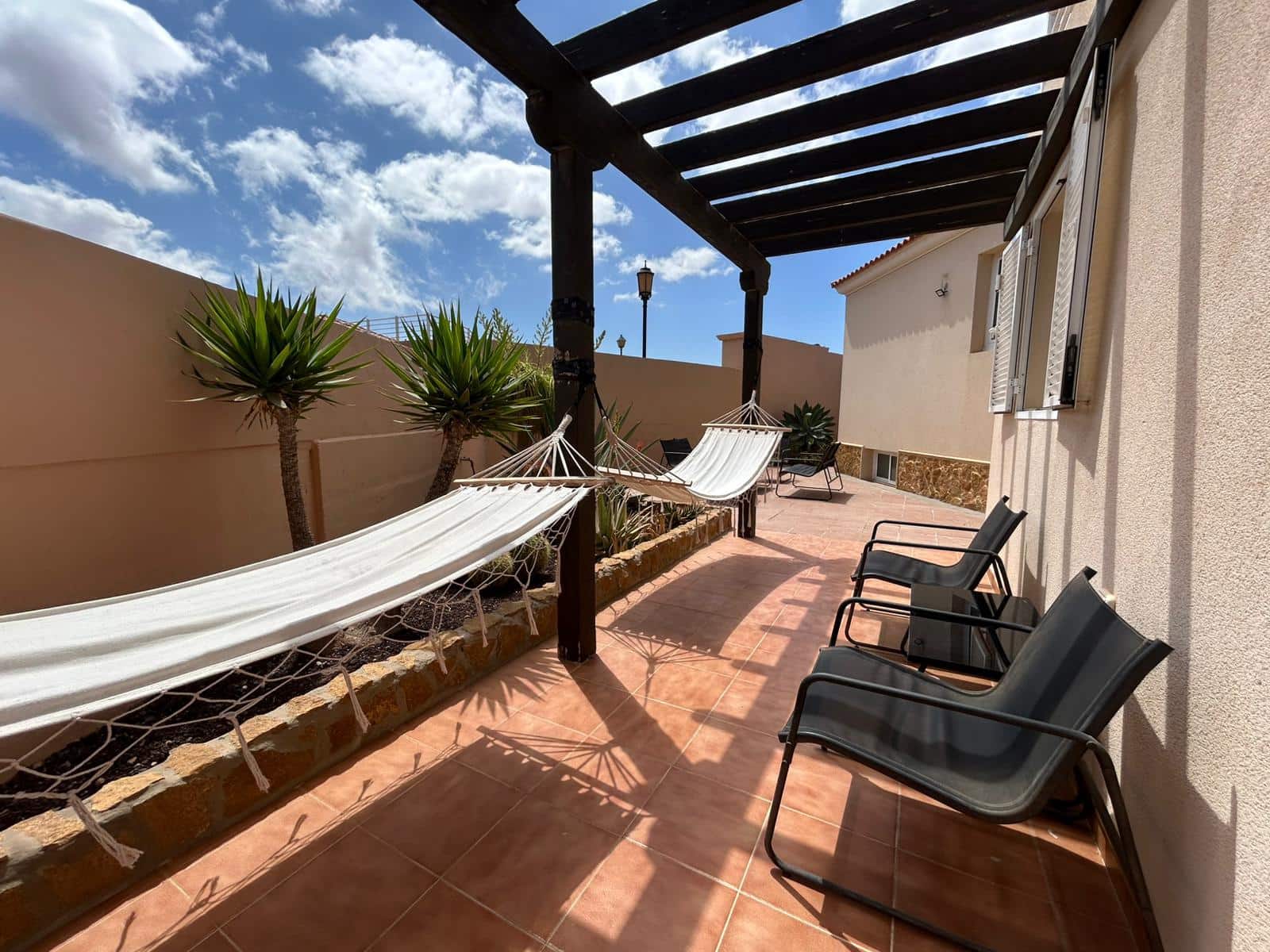 3 quarto Moradia para venda em Costa de Antigua com piscina garagem - 325 000 € (Ref: 9154653)