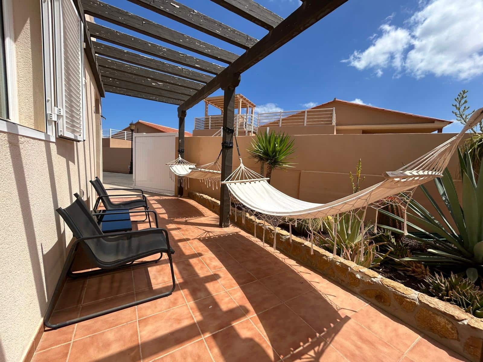 3 quarto Moradia para venda em Costa de Antigua com piscina garagem - 325 000 € (Ref: 9154653)