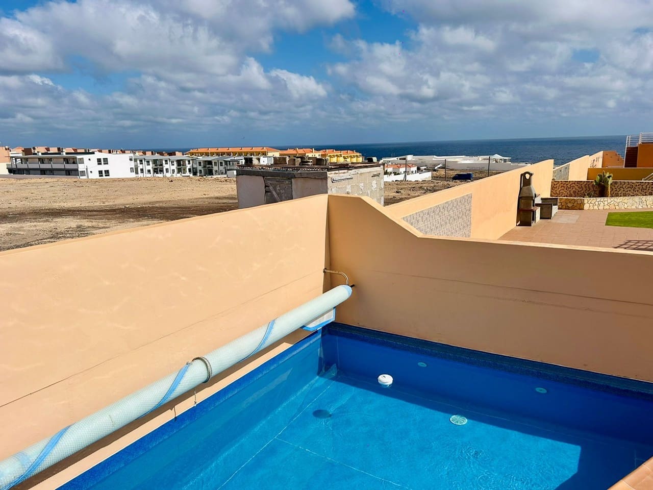3 quarto Moradia para venda em Costa de Antigua com piscina garagem - 325 000 € (Ref: 9154653)