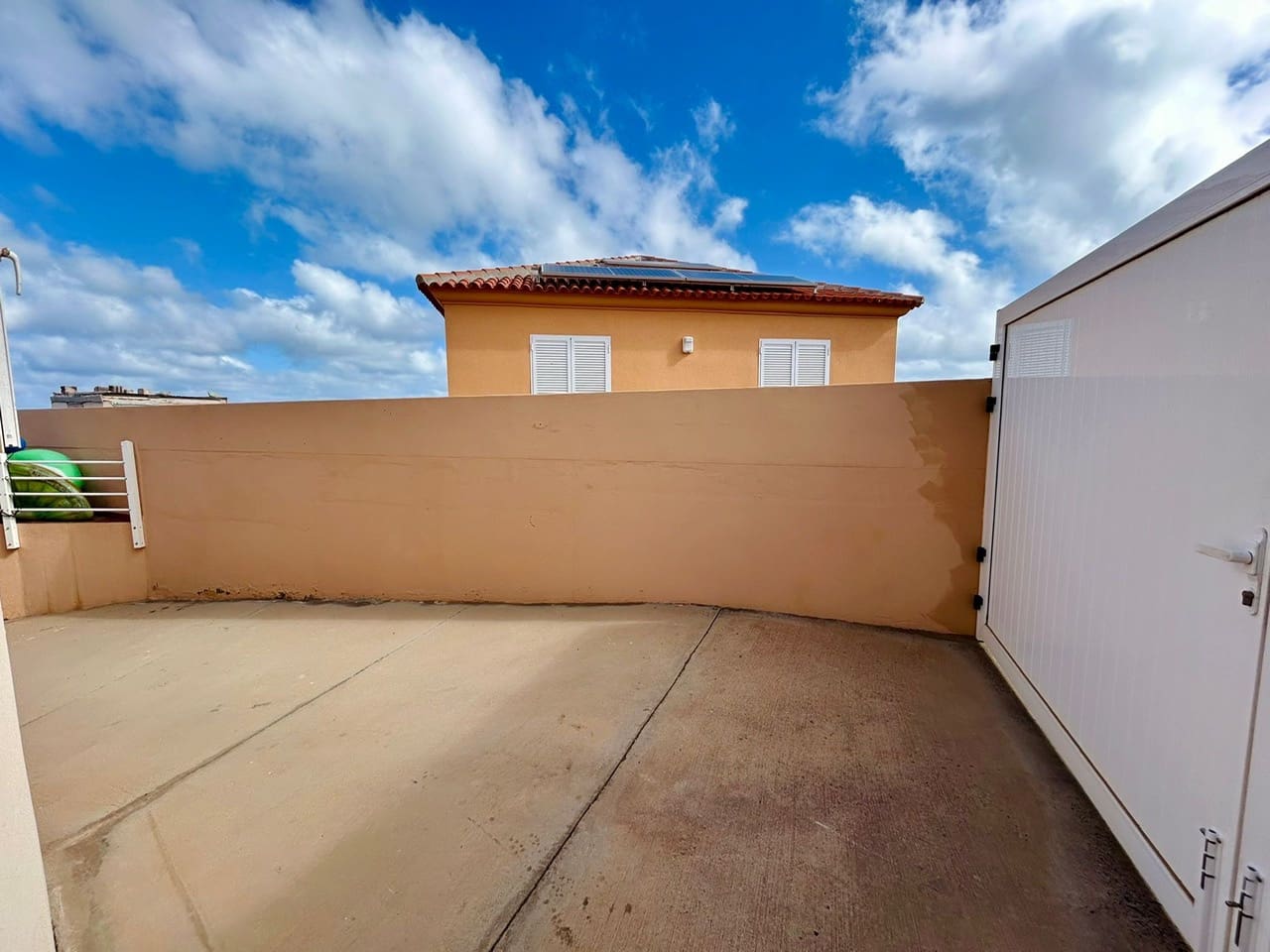 3 quarto Moradia para venda em Costa de Antigua com piscina garagem - 325 000 € (Ref: 9154653)