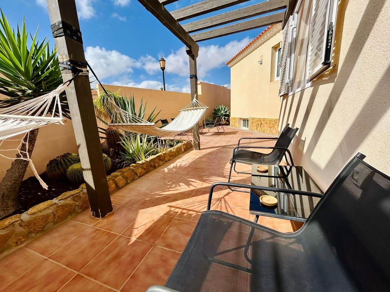 3 quarto Moradia para venda em Costa de Antigua com piscina garagem - 325 000 € (Ref: 9154653)