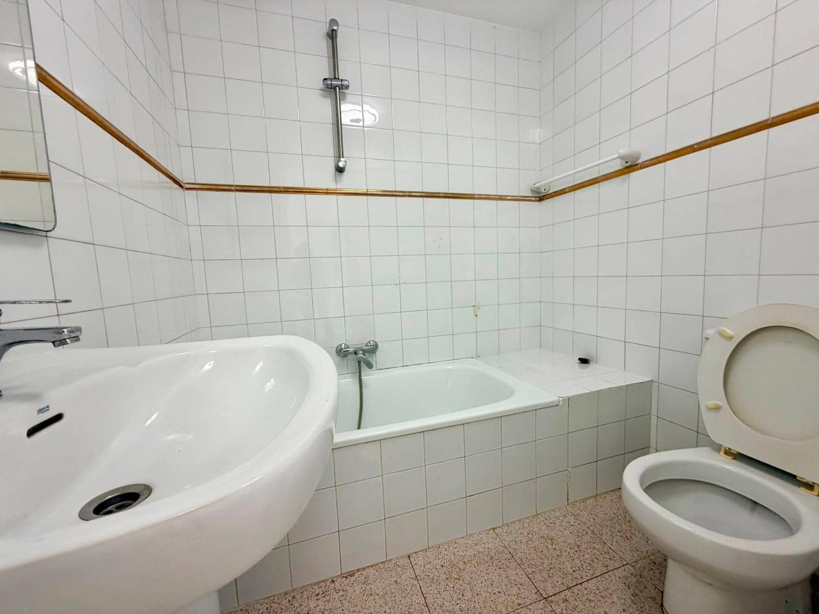 1 bedroom Apartment for sale in Costa de Antigua with pool - € 120,000 (Ref: 9154664)