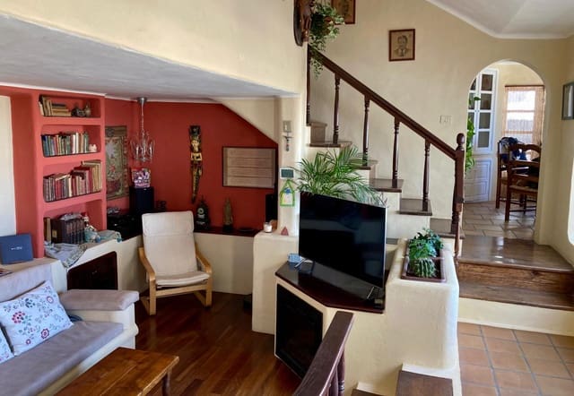 4 soveværelse Villa til salg i Nazaret, Teguise med garage - € 690.000 (Ref: 9191599)