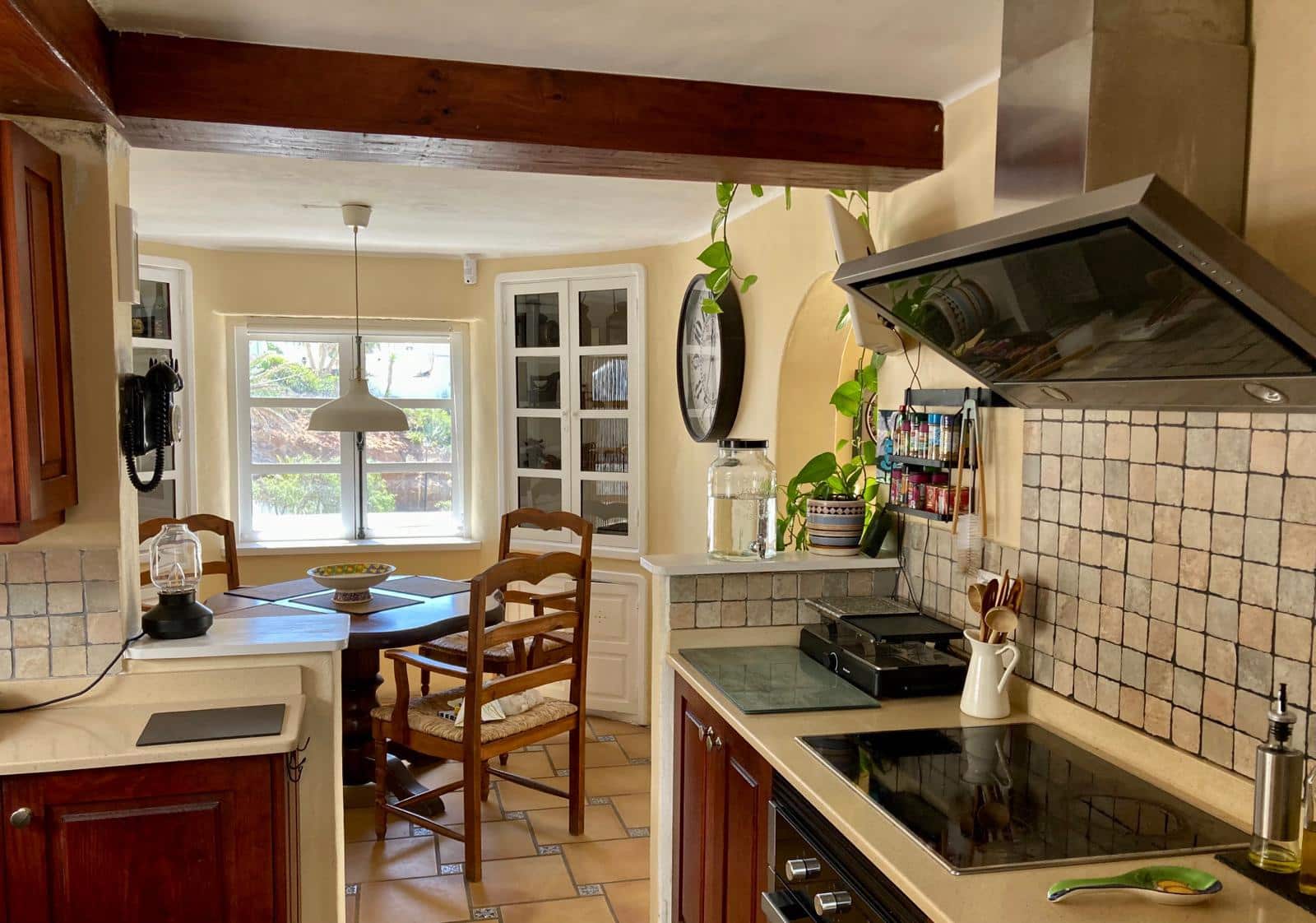 4 soveværelse Villa til salg i Nazaret med garage - € 690.000 (Ref: 9191599)