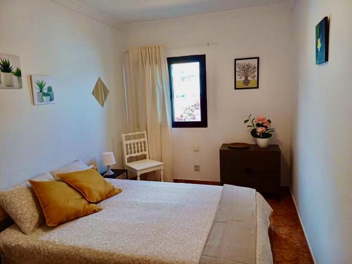 4 bedroom Villa for sale in Nazaret with pool garage - € 550,000 (Ref: 9191731)