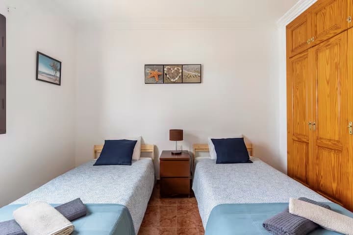 4 bedroom Villa for sale in Nazaret with pool garage - € 550,000 (Ref: 9191731)