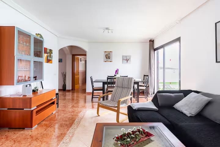 4 bedroom Villa for sale in Nazaret with pool garage - € 550,000 (Ref: 9191731)