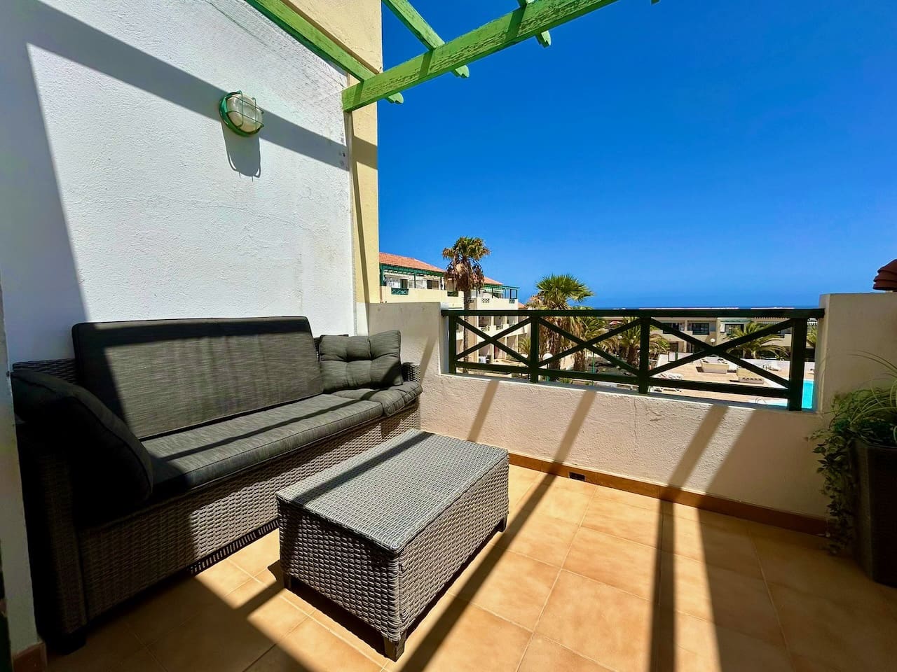 1 slaapkamer Appartement te koop in Costa de Antigua met zwembad - € 132.000 (Ref: 9274093)