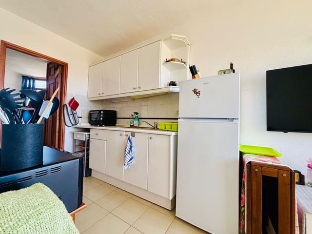 1 quarto Apartamento para venda em Costa de Antigua, Antigua com piscina - 129 000 € (Ref: 9293794)