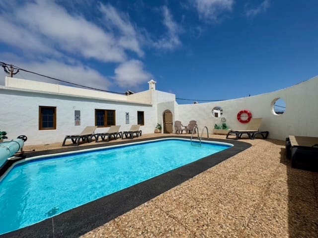 5 soveværelse Finca/Landehus til salg i Nazaret, Teguise med swimmingpool - € 695.000 (Ref: 9386280)