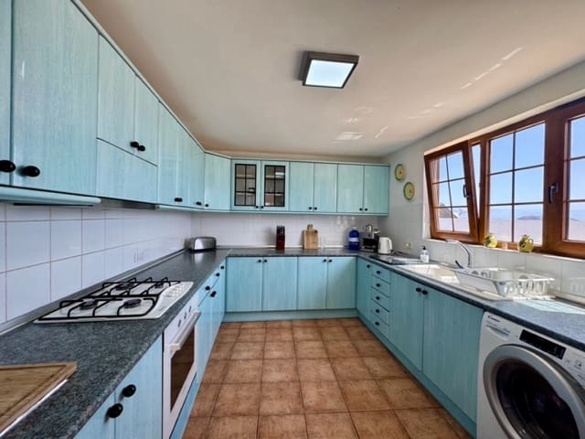 5 soveværelse Finca/Landehus til salg i Nazaret, Teguise med swimmingpool - € 695.000 (Ref: 9386280)