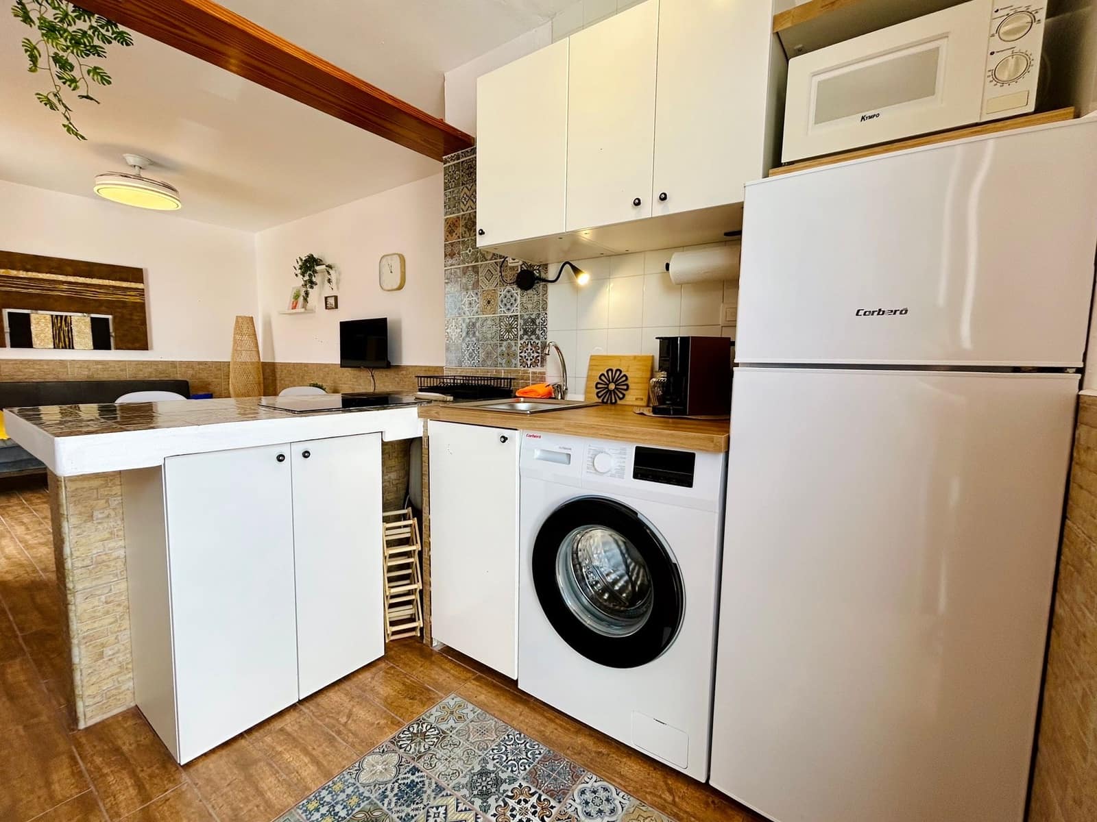 1 slaapkamer Appartement te koop in Caleta de Fuste met zwembad - € 175.000 (Ref: 9428770)