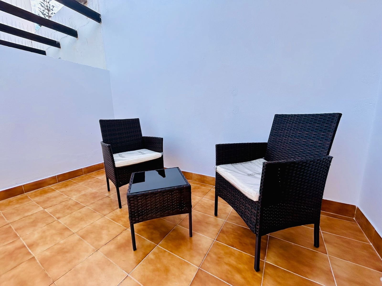 1 slaapkamer Appartement te koop in Caleta de Fuste met zwembad - € 175.000 (Ref: 9428770)