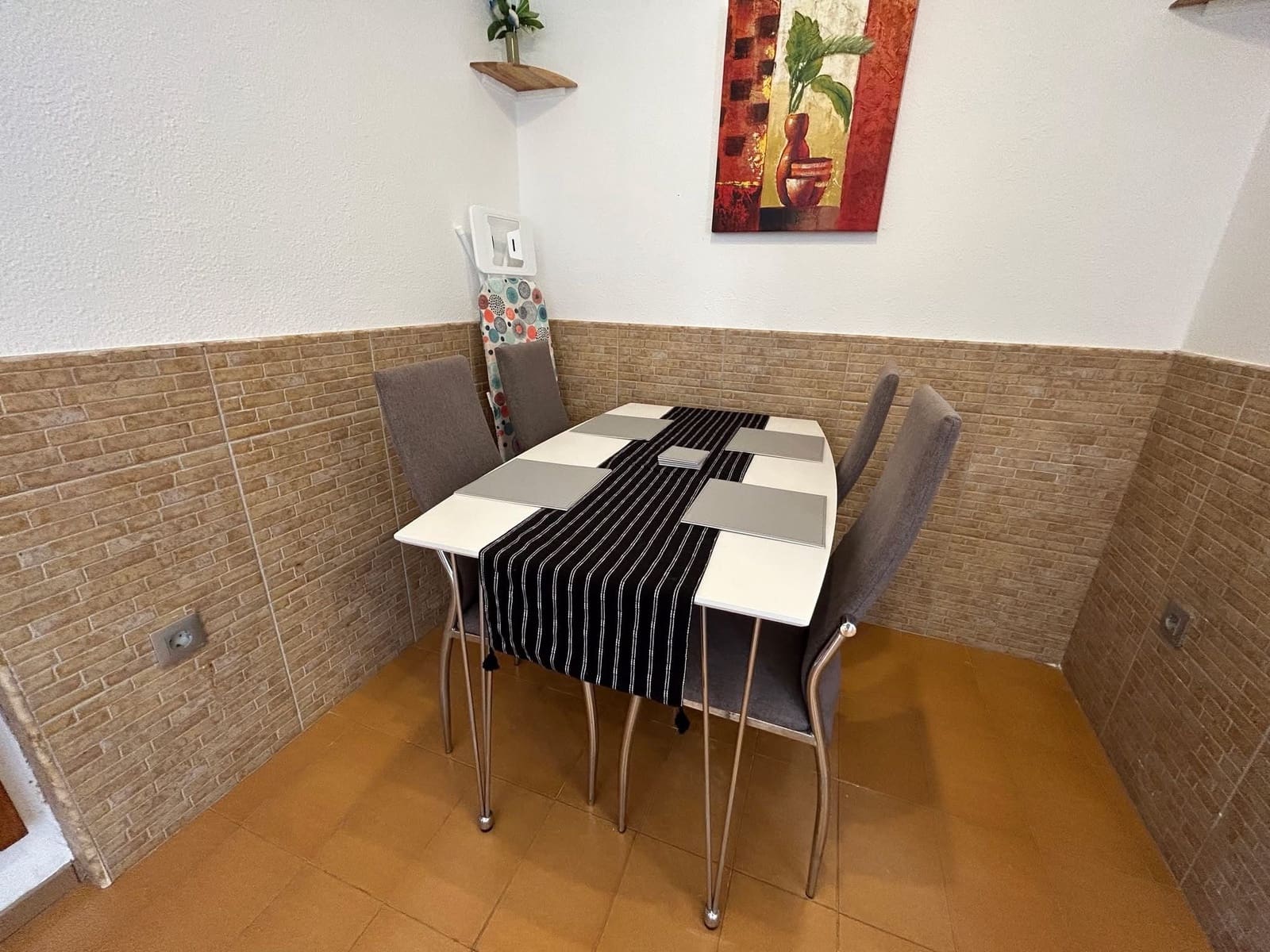 1 slaapkamer Appartement te koop in Caleta de Fuste met zwembad - € 175.000 (Ref: 9428770)