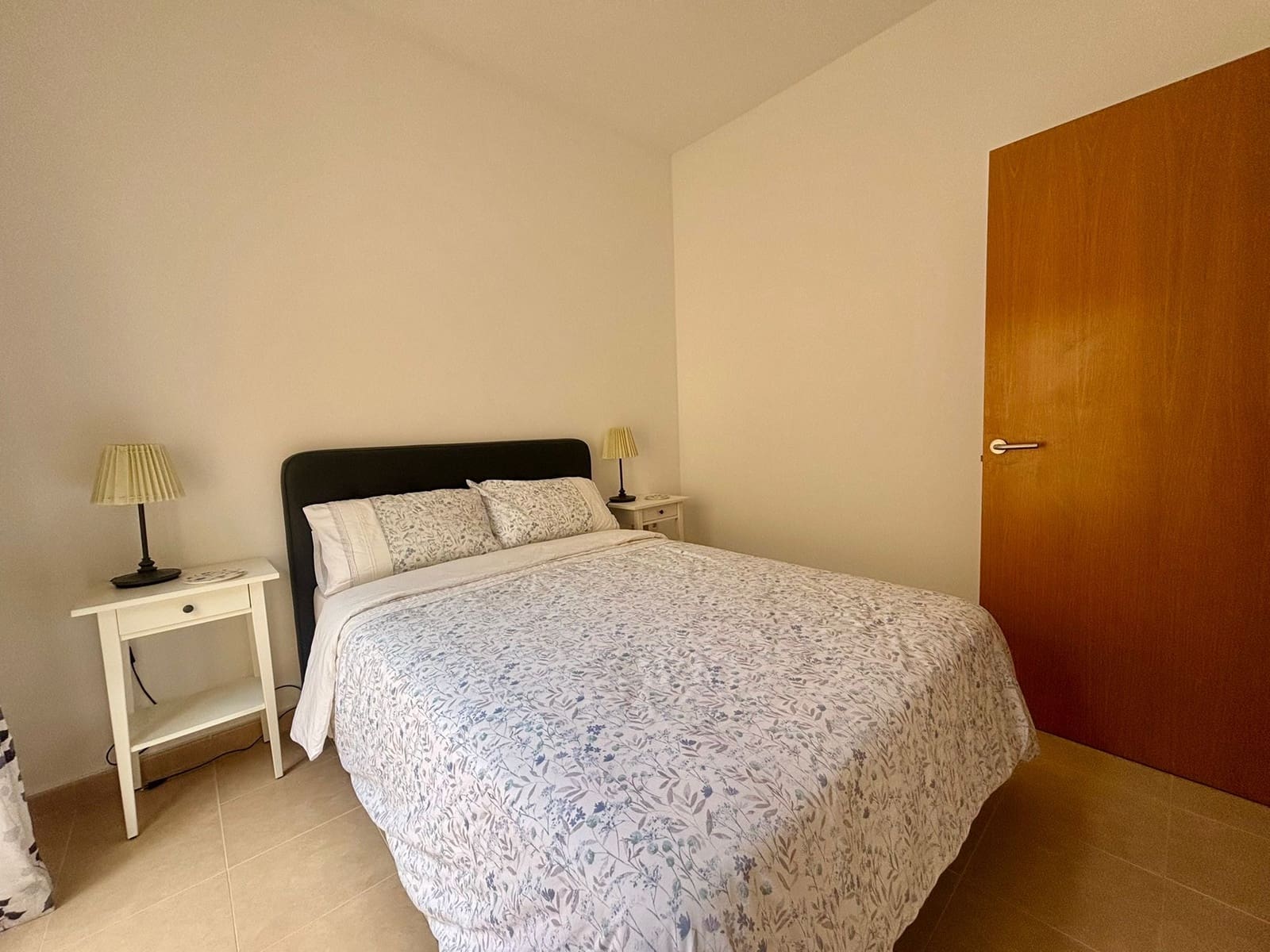 3 slaapkamer Rijtjeshuis te koop in Costa de Antigua met garage - € 240.000 (Ref: 9436426)