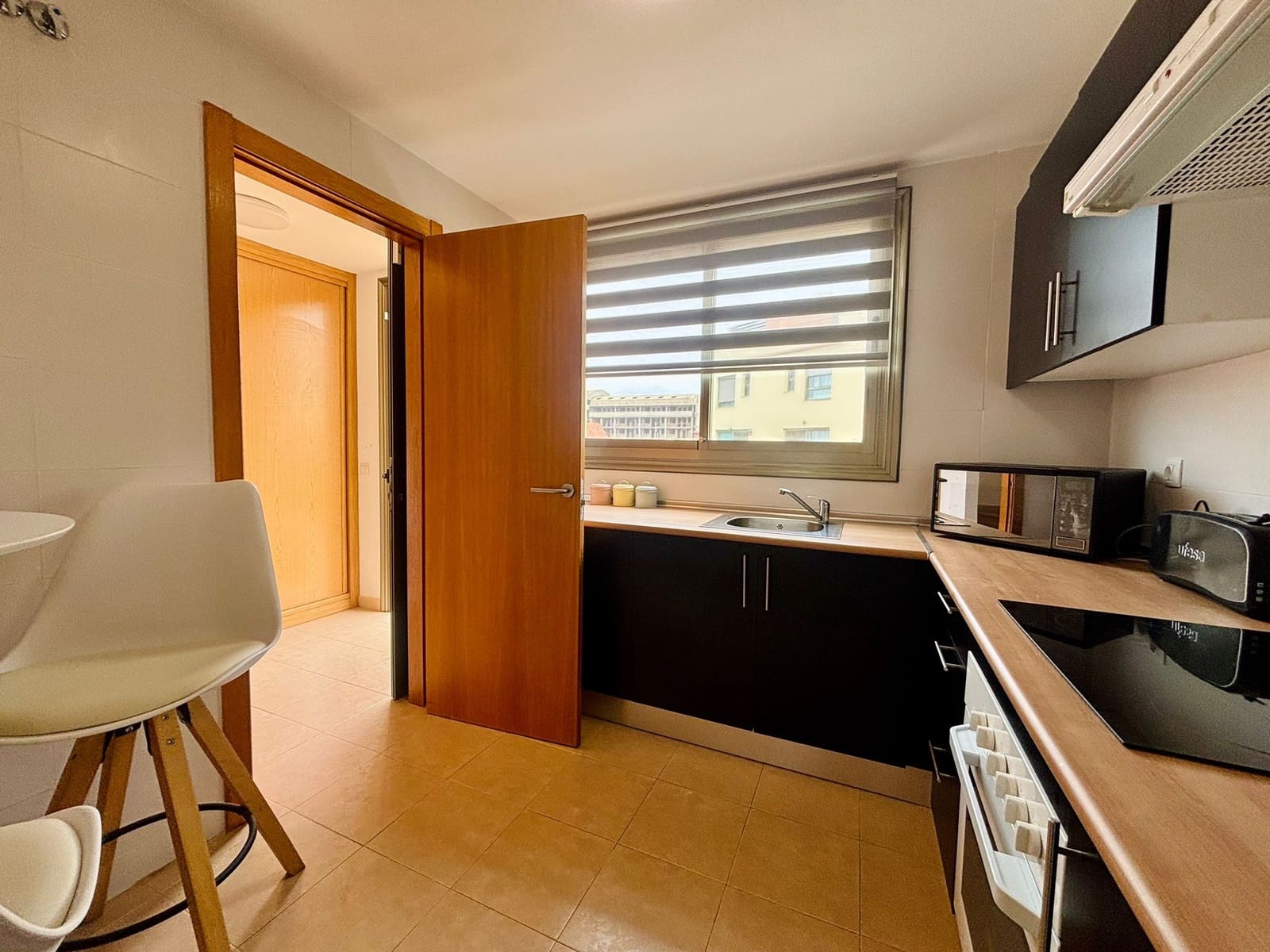 3 slaapkamer Rijtjeshuis te koop in Costa de Antigua met garage - € 240.000 (Ref: 9436426)