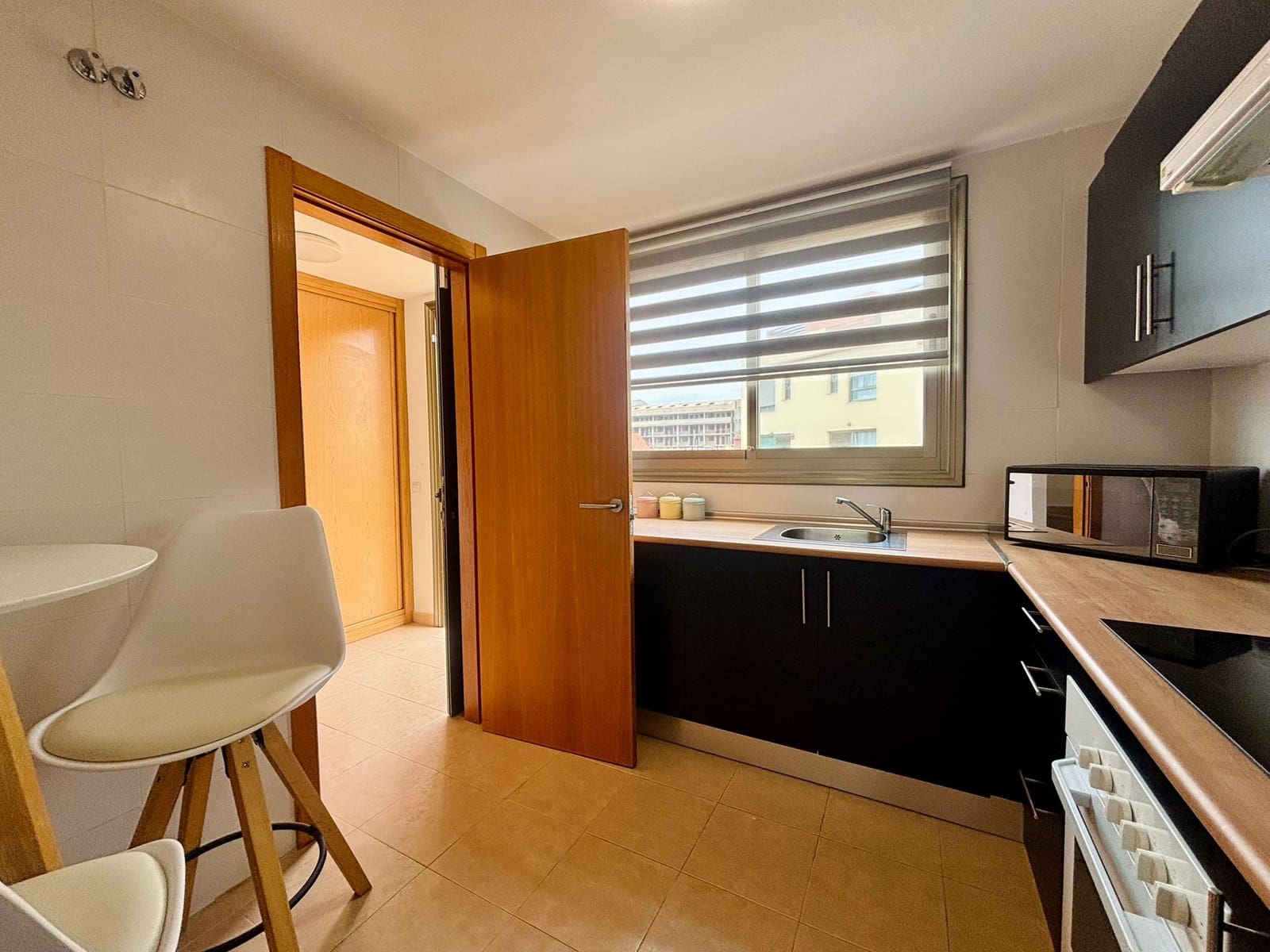 3 slaapkamer Rijtjeshuis te koop in Costa de Antigua met garage - € 240.000 (Ref: 9436426)