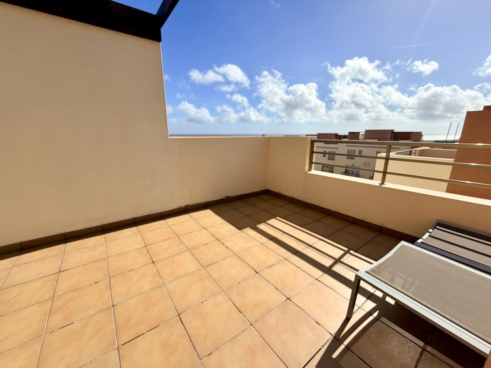 3 slaapkamer Rijtjeshuis te koop in Costa de Antigua met garage - € 240.000 (Ref: 9436426)