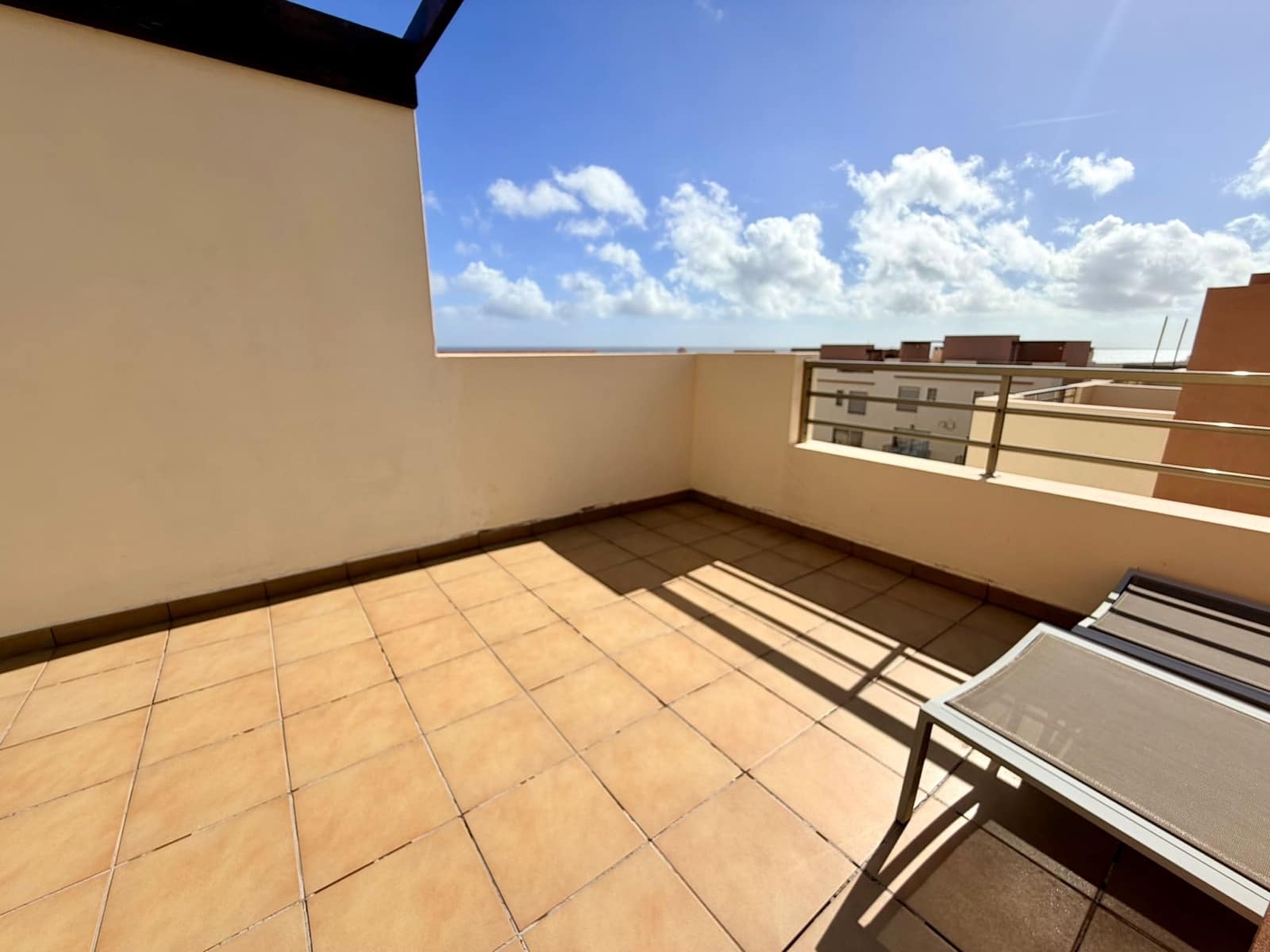 3 slaapkamer Rijtjeshuis te koop in Costa de Antigua met garage - € 240.000 (Ref: 9436426)