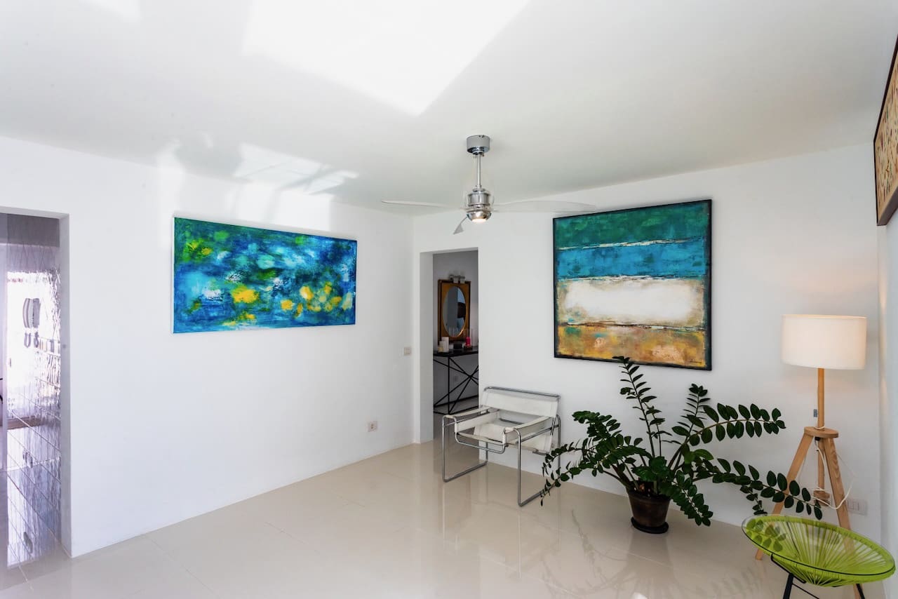 4 bedroom Villa for sale in Costa Teguise with pool garage - € 895,000 (Ref: 9494854)