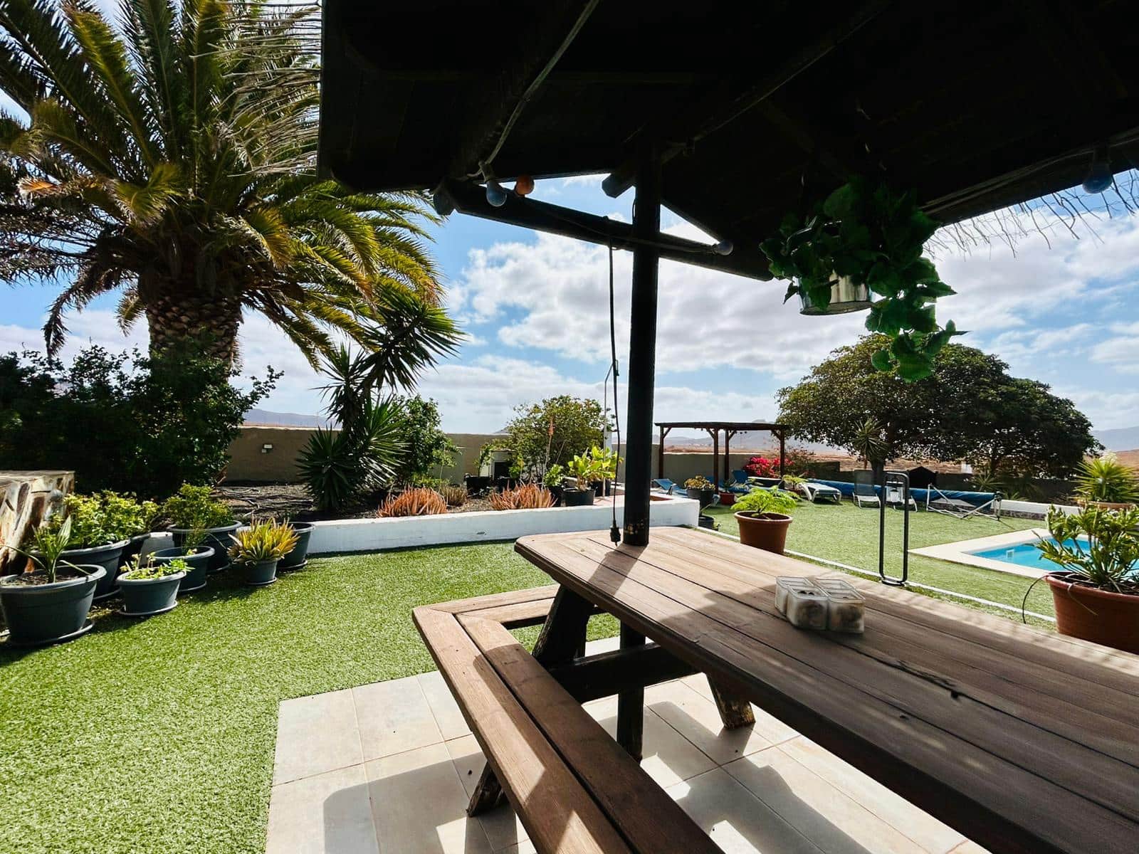 5 bedroom Finca/Country House for sale in Triquivijate with pool garage - € 499,000 (Ref: 9521815)