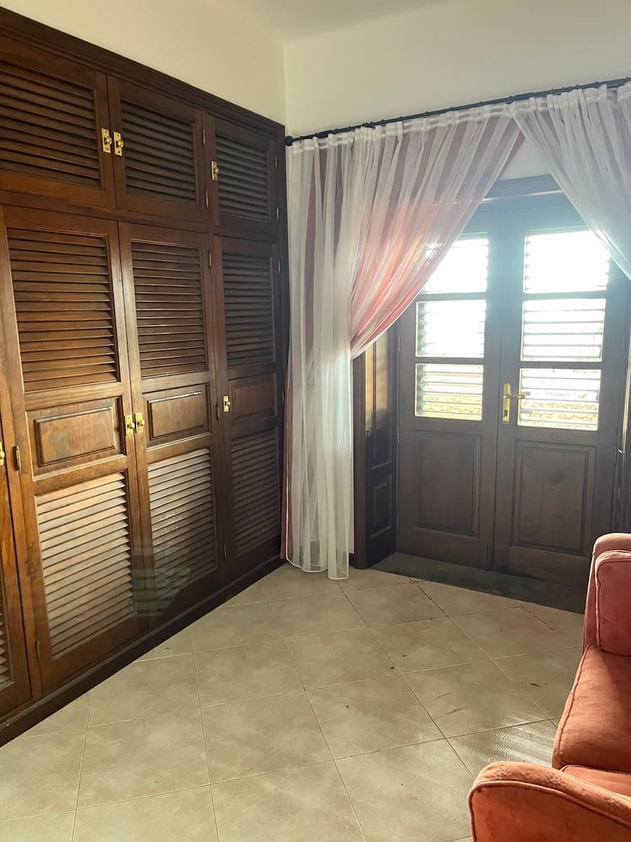 5 bedroom Finca/Country House for sale in Yaiza with pool garage - € 950,000 (Ref: 9525551)