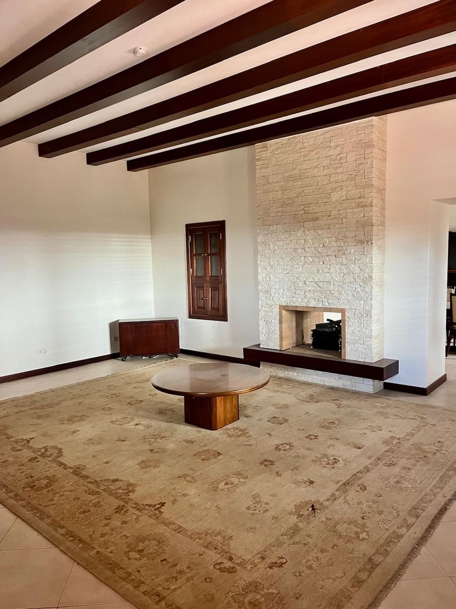 5 bedroom Finca/Country House for sale in Yaiza with pool garage - € 950,000 (Ref: 9525551)