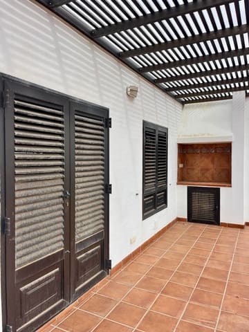 5 bedroom Finca/Country House for sale in Yaiza with pool garage - € 950,000 (Ref: 9525551)