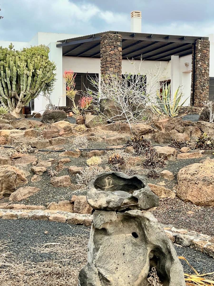 5 bedroom Finca/Country House for sale in Yaiza with pool garage - € 950,000 (Ref: 9525551)